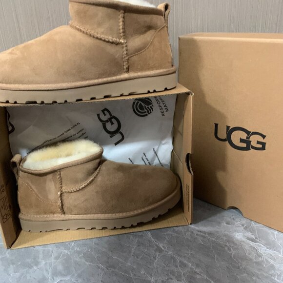 UGG Shoes - UGG Classic Ultra Mini Platform Boot